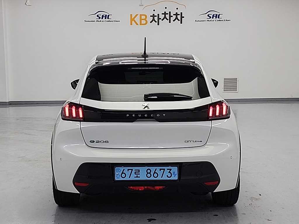 Peugeot 208 - Vista 4