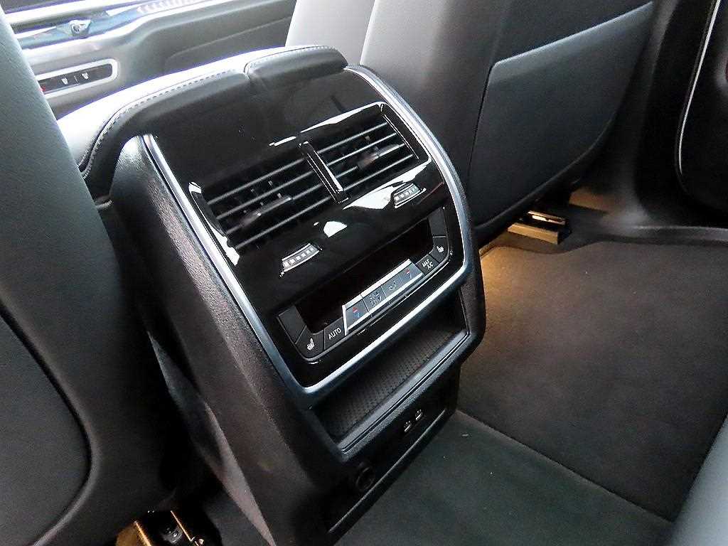 BMW X5 2025 Negro - Importación desde Corea - HF Imports Iquique - Foto 15