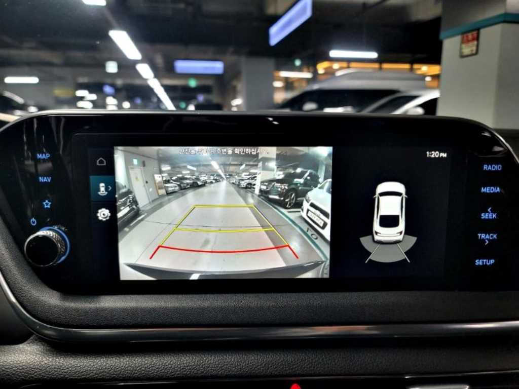 HYUNDAI Sonata - Vista 9