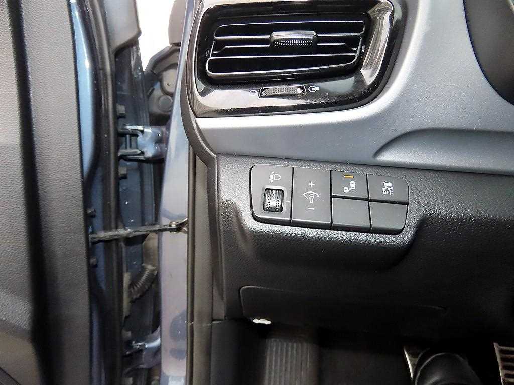 KIA Stonic - Vista 12