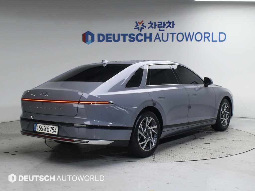 HYUNDAI Grandeur - Vista 4