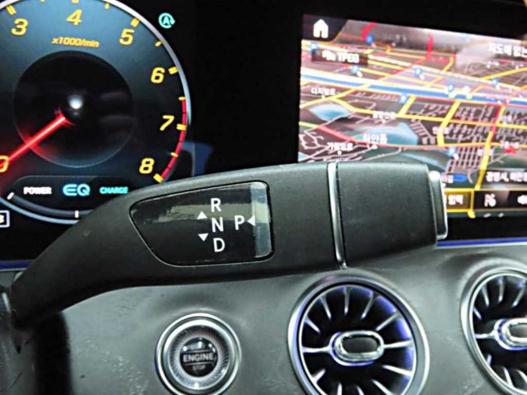 Mercedes Benz AMG GT 2023 Negro - Importación desde Corea - HF Imports Iquique - Foto 13