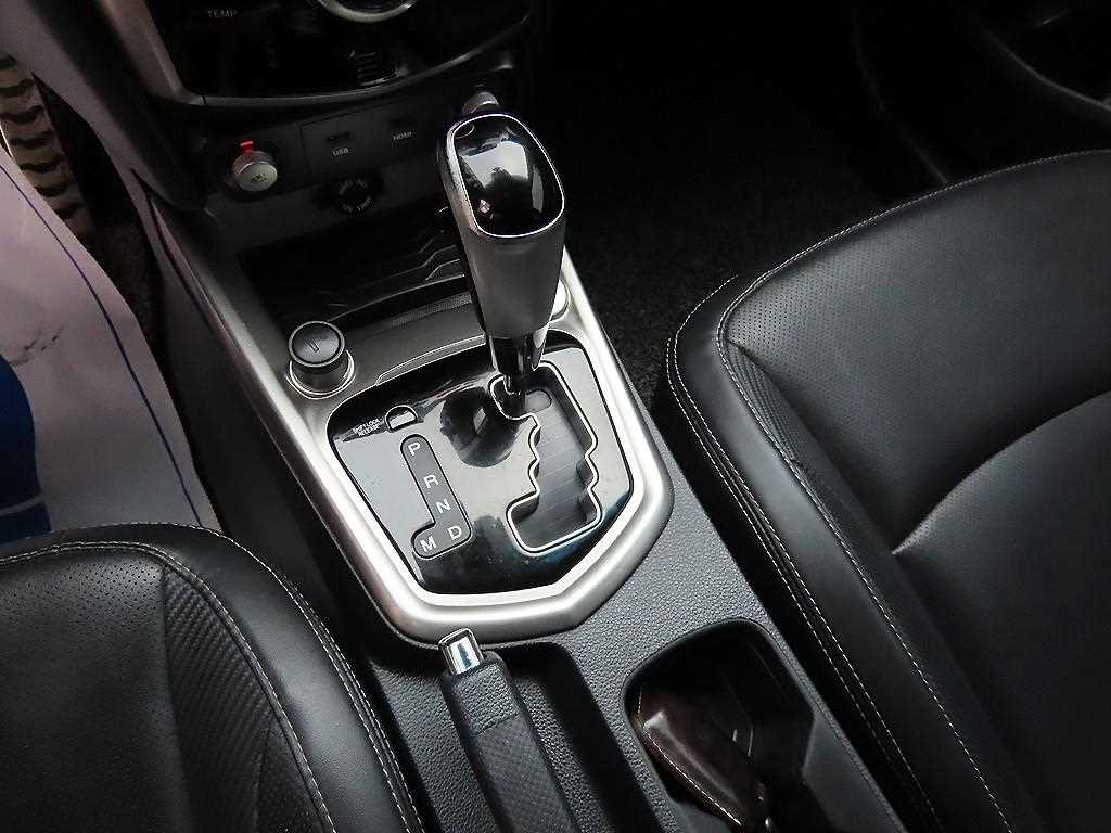 Ssangyong Tivoli - Vista 10