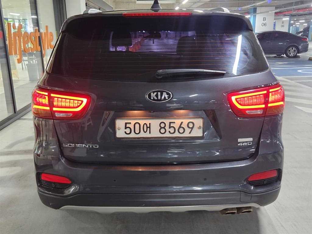 KIA Sorento - Vista 5