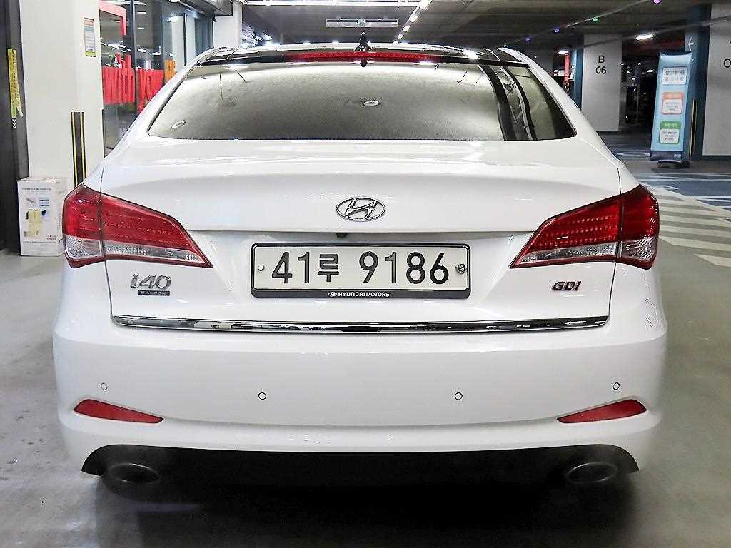HYUNDAI i40 - Vista 4