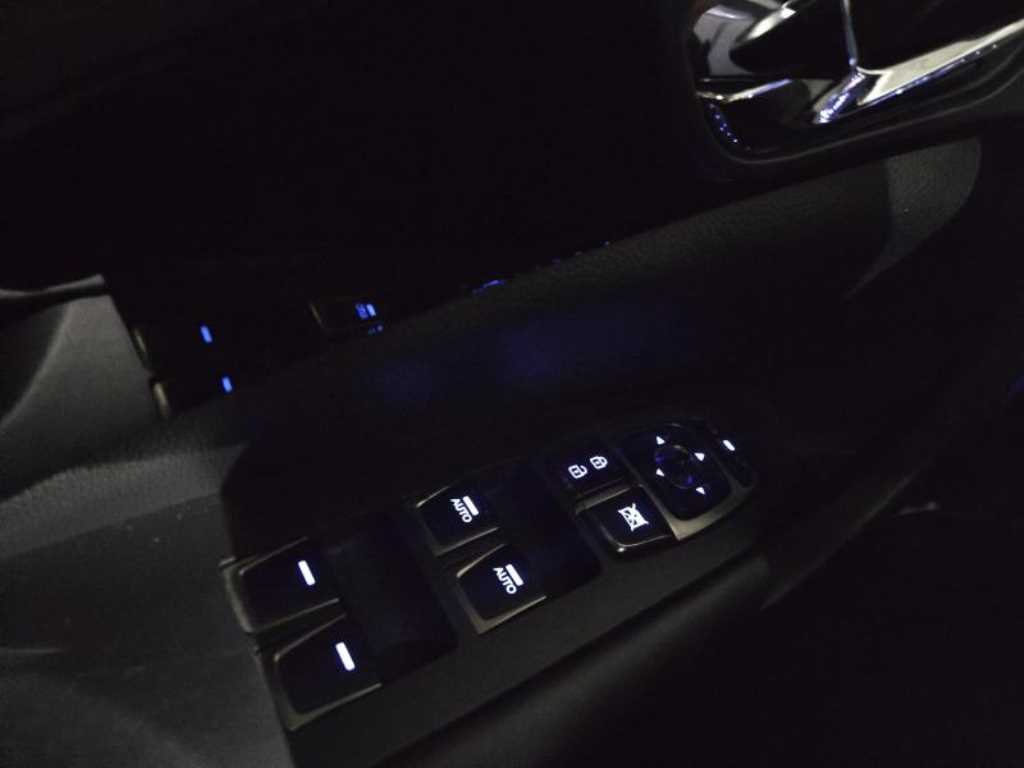 HYUNDAI Grandeur - Vista 12