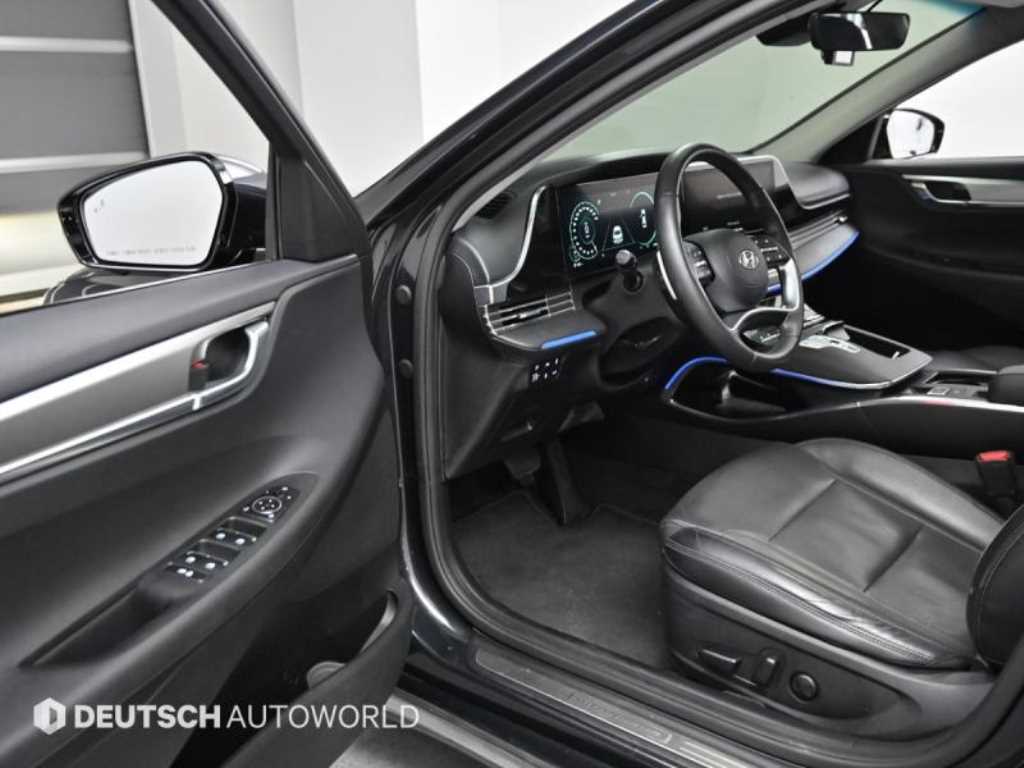 HYUNDAI Grandeur - Vista 11