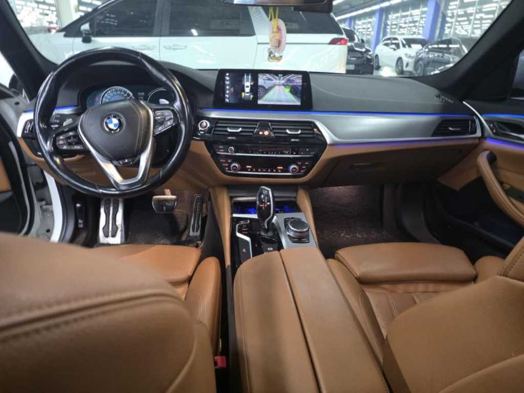 BMW 5 Series - Vista 8