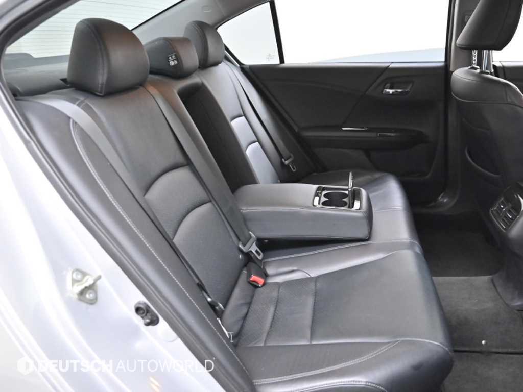 Honda Accord - Vista 12