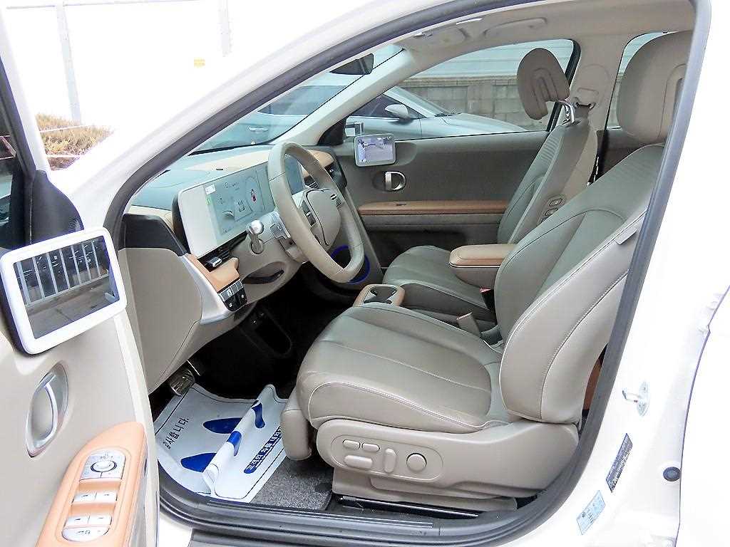 HYUNDAI Ioniq 5 - Vista 5