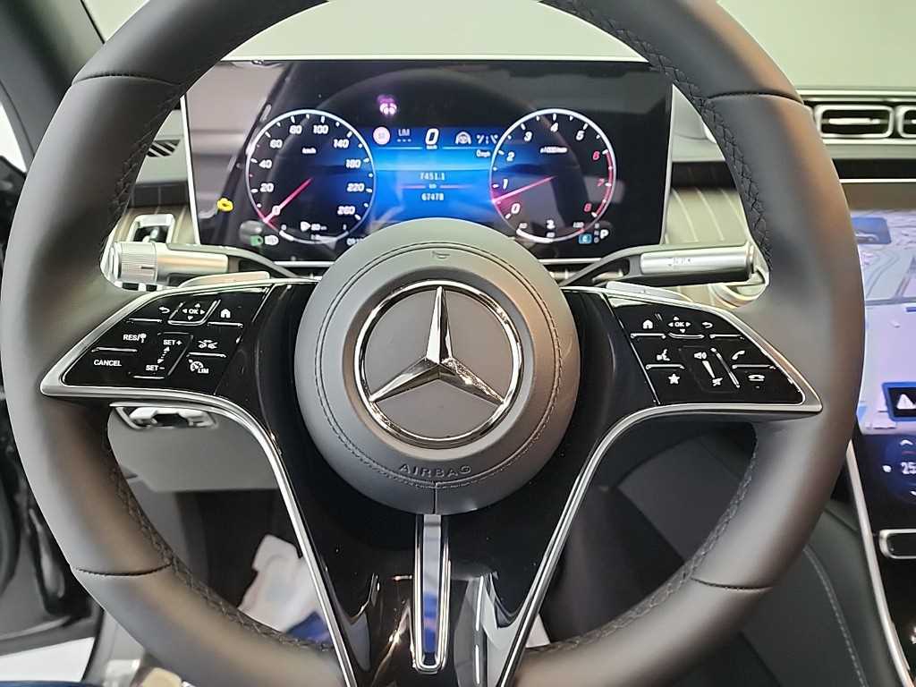 Mercedes Benz S Class - Vista 9