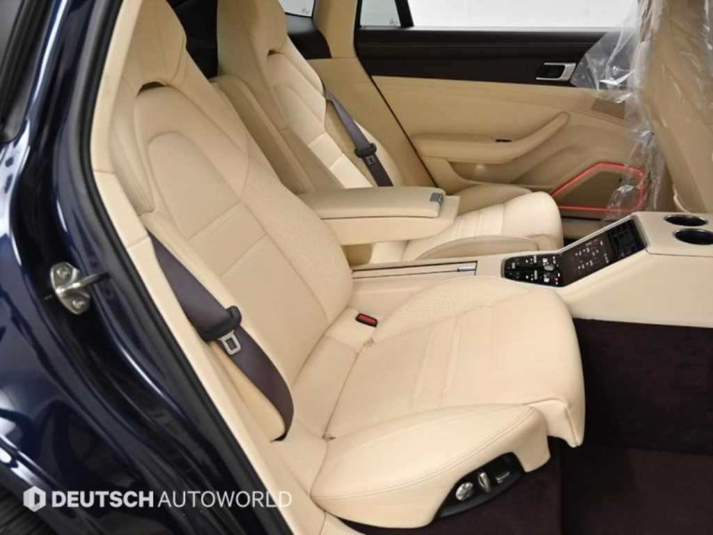 Porsche Panamera - Vista 12