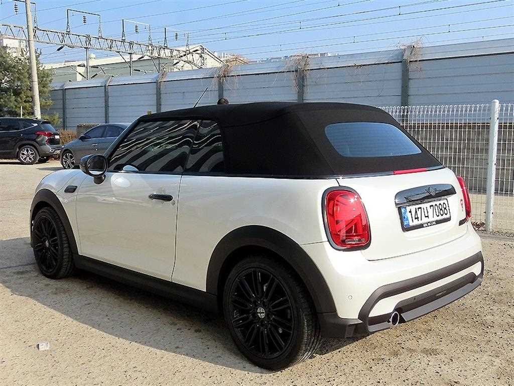 Mini Cooper Convertible - Vista 3