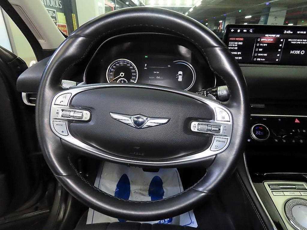 Genesis GV80 - Vista 8