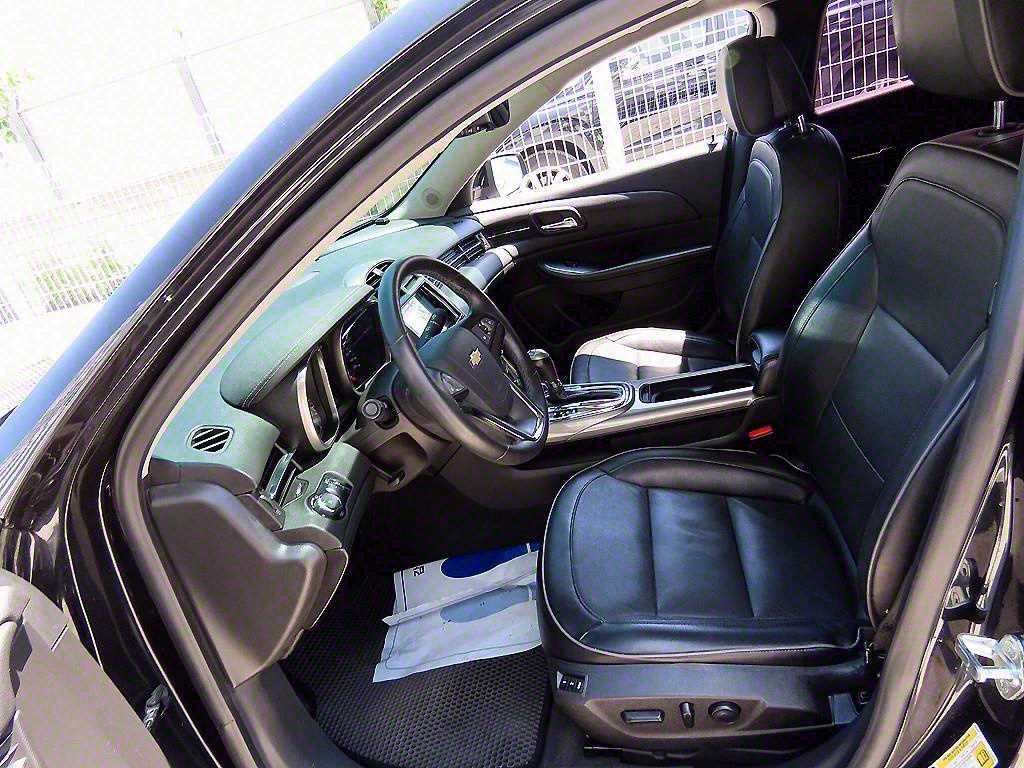 Chevrolet Malibu - Vista 5