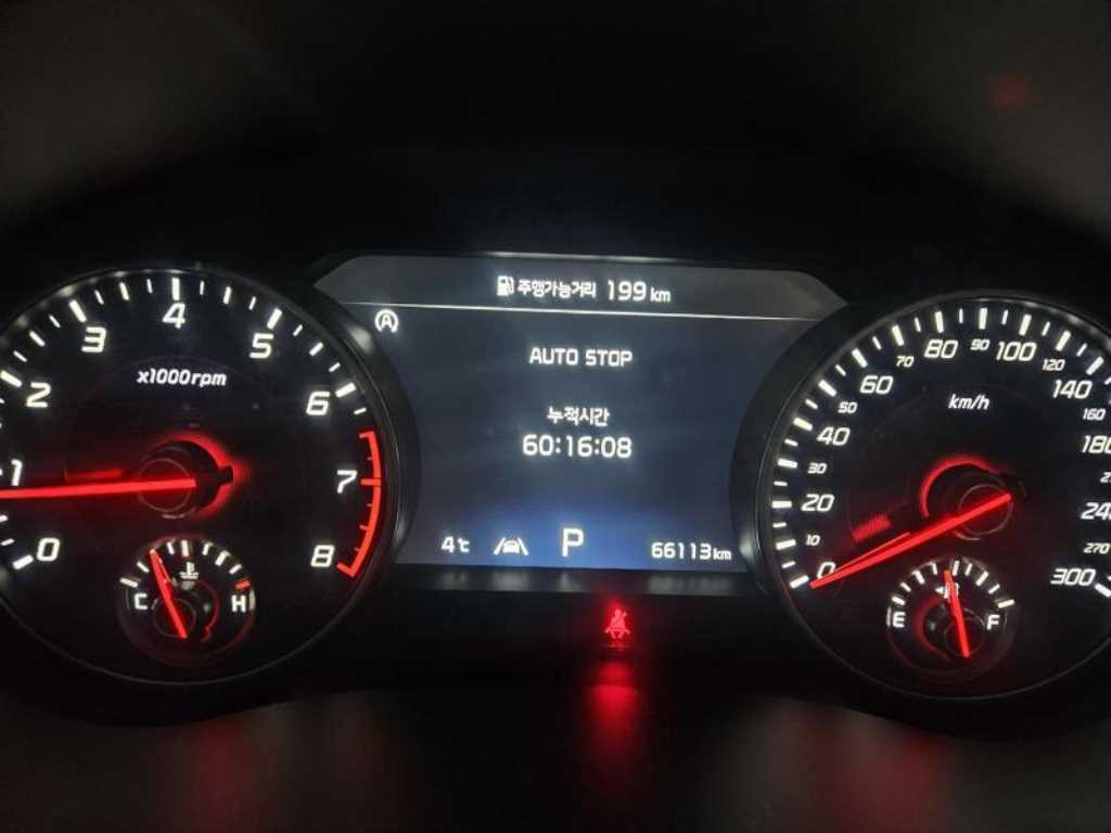 KIA Stinger - Vista 6