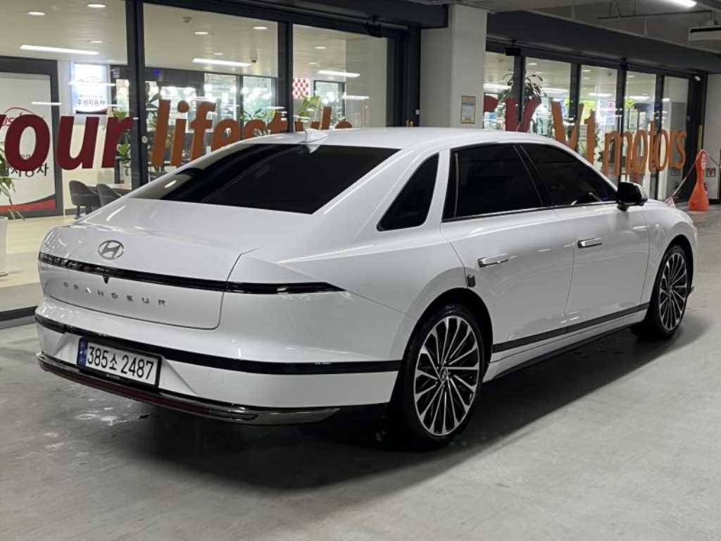 HYUNDAI Grandeur - Vista 4