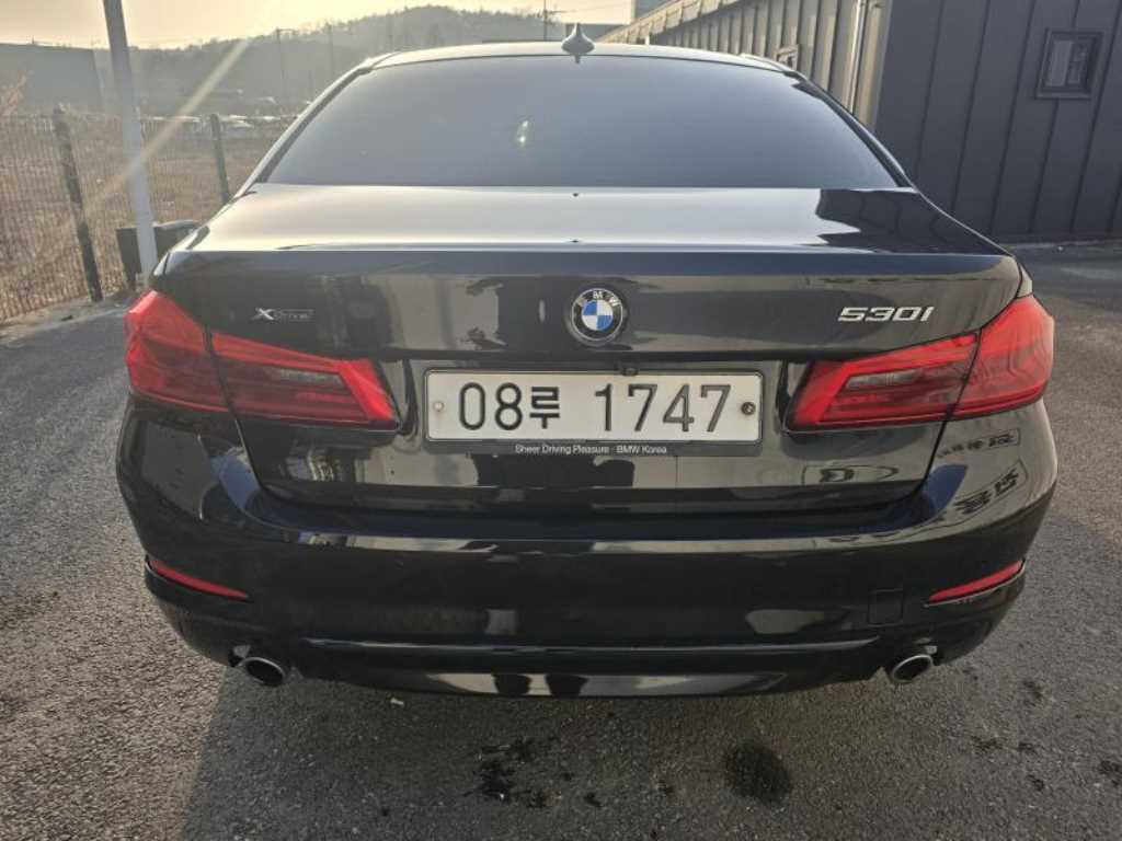 BMW 5 Series - Vista 3