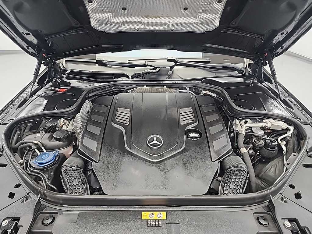 Mercedes Benz S Class - Vista 5