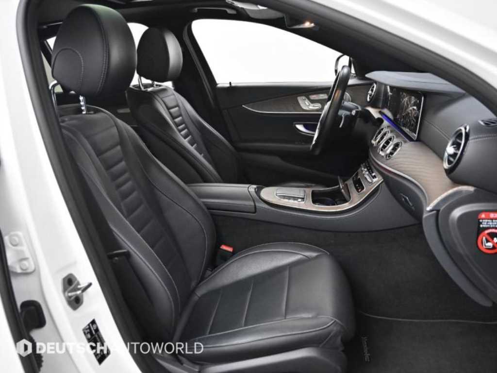 Mercedes Benz E class - Vista 10