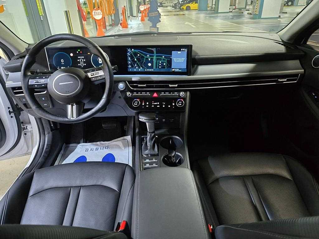 HYUNDAI Sonata - Vista 10