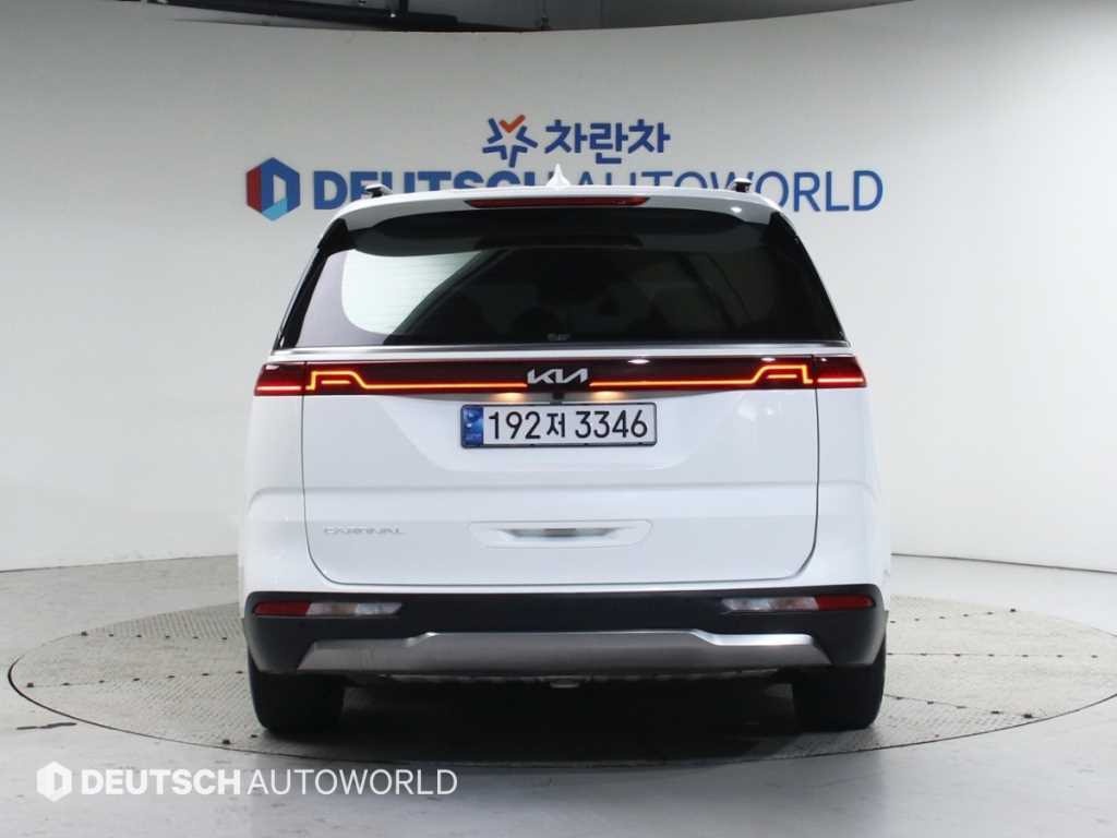 KIA Carnival - Vista 4