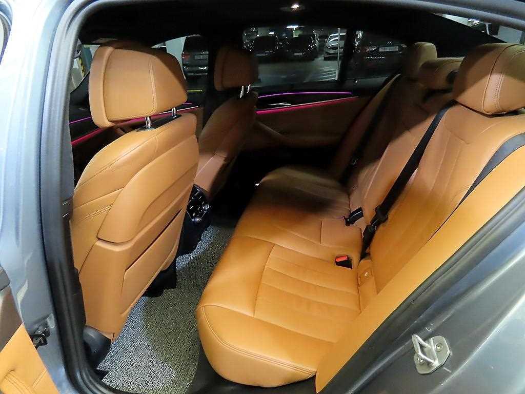 BMW 5 Series - Vista 7