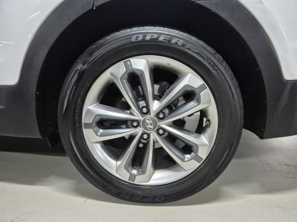 HYUNDAI Maxcruz - Vista 7