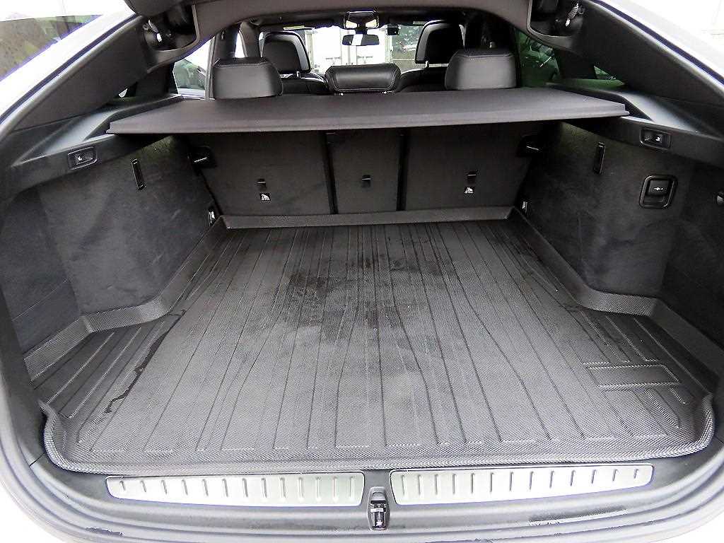 BMW Gran Turismo 2019 Blanco - Importación desde Corea - HF Imports Iquique - Foto 17