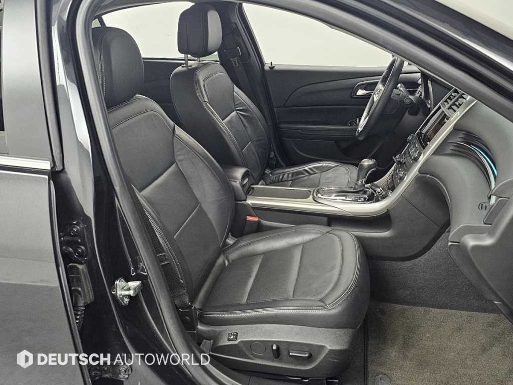 Chevrolet Malibu - Vista 10