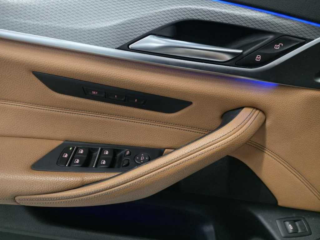 BMW 5 Series - Vista 7