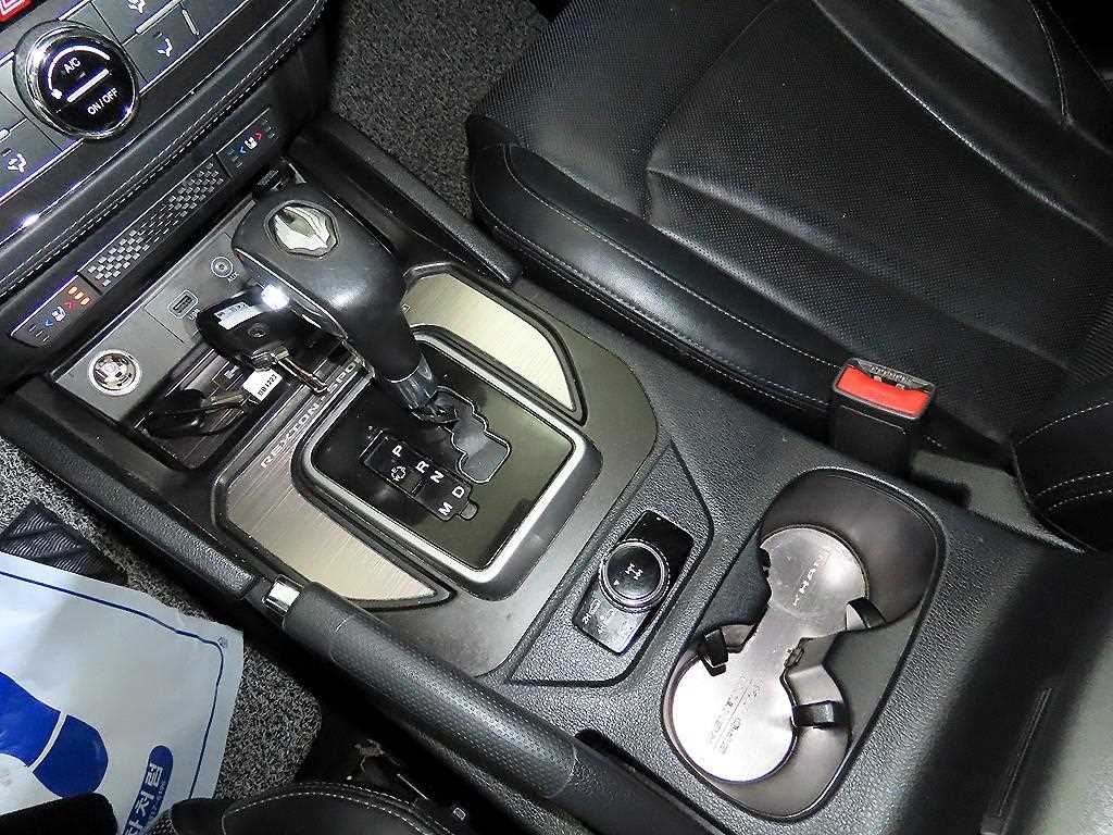 Ssangyong Rexton - Vista 12