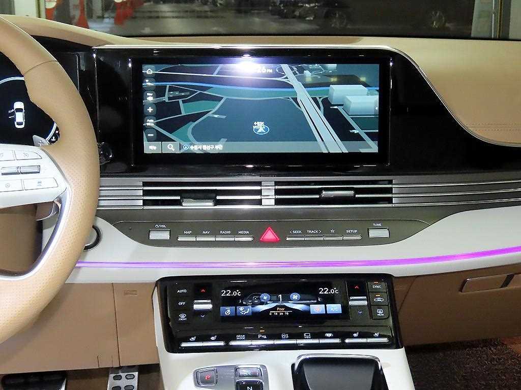 HYUNDAI Grandeur - Vista 11