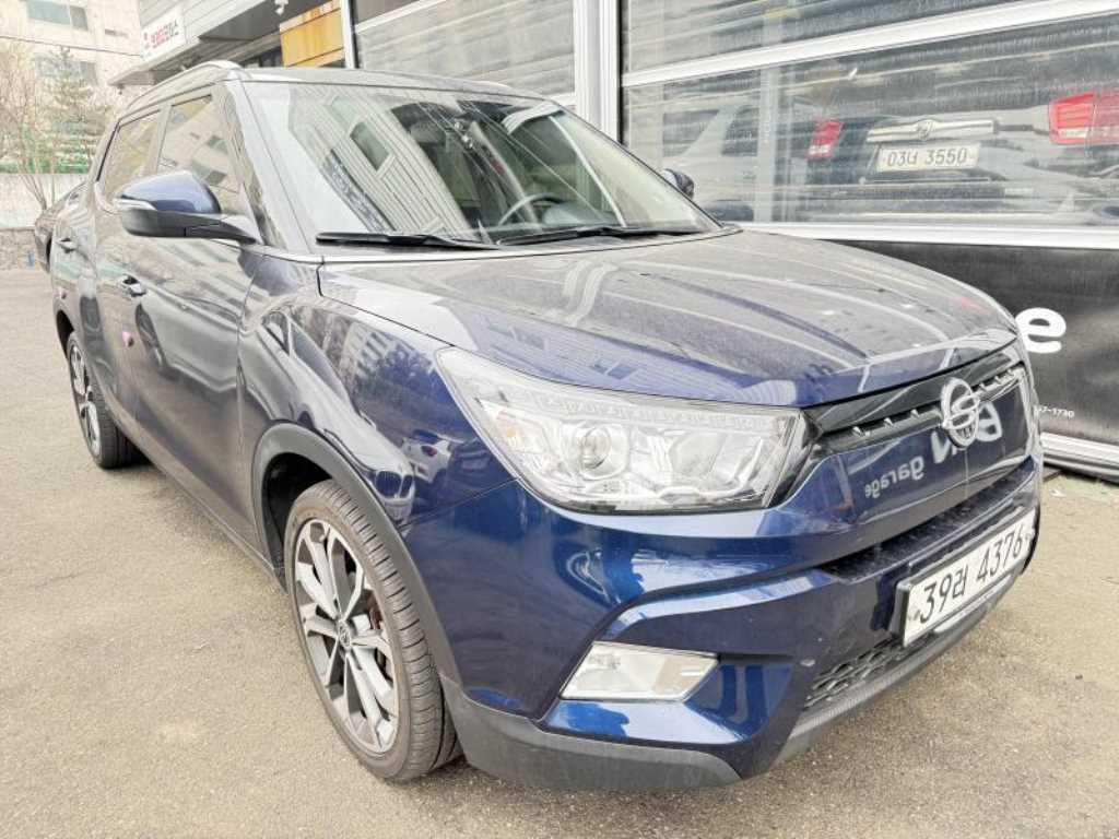 Ssangyong Tivoli - Vista 2