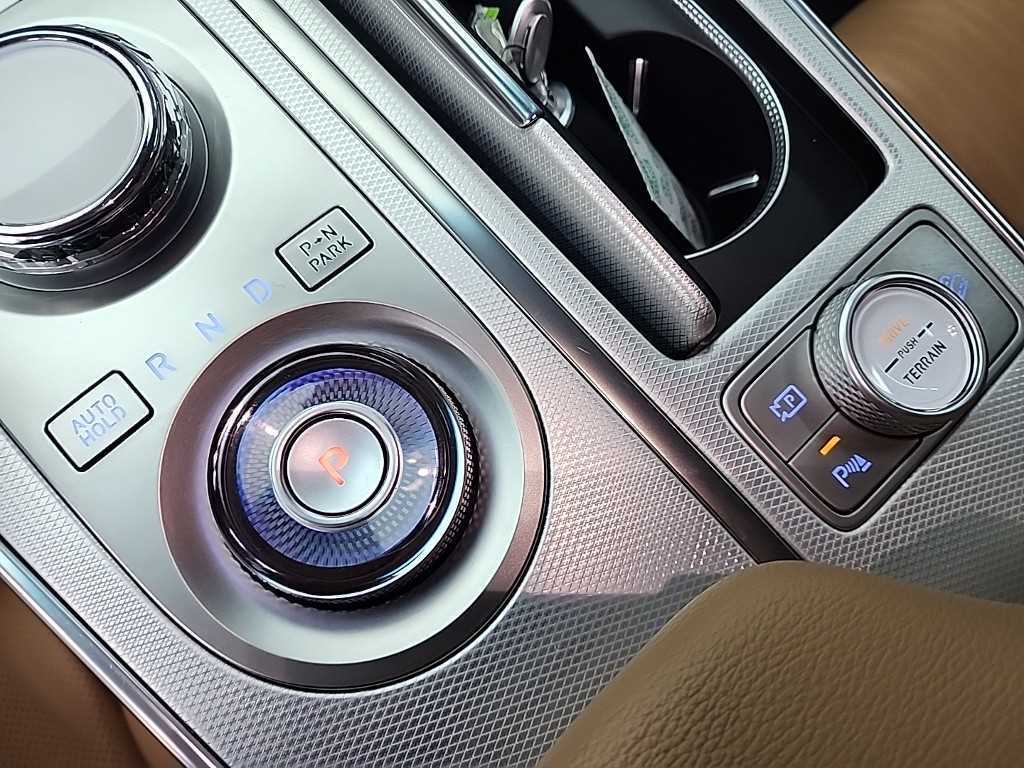 Genesis GV80 - Vista 8