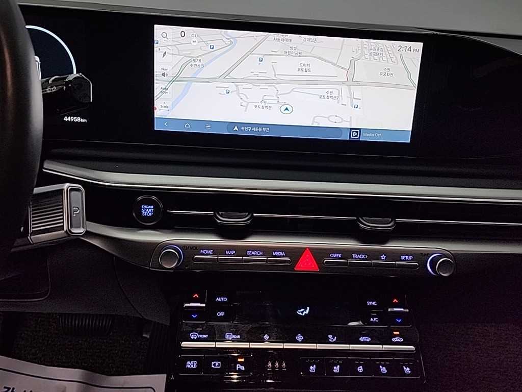 HYUNDAI Grandeur - Vista 10