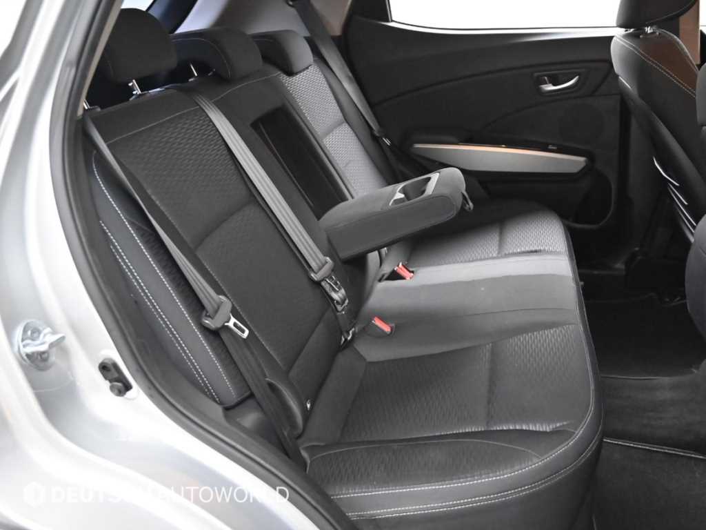 Ssangyong Tivoli - Vista 12