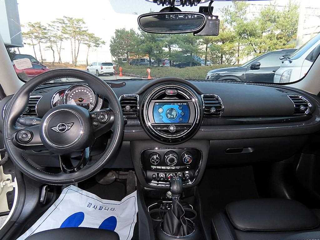 Mini Clubman - Vista 7