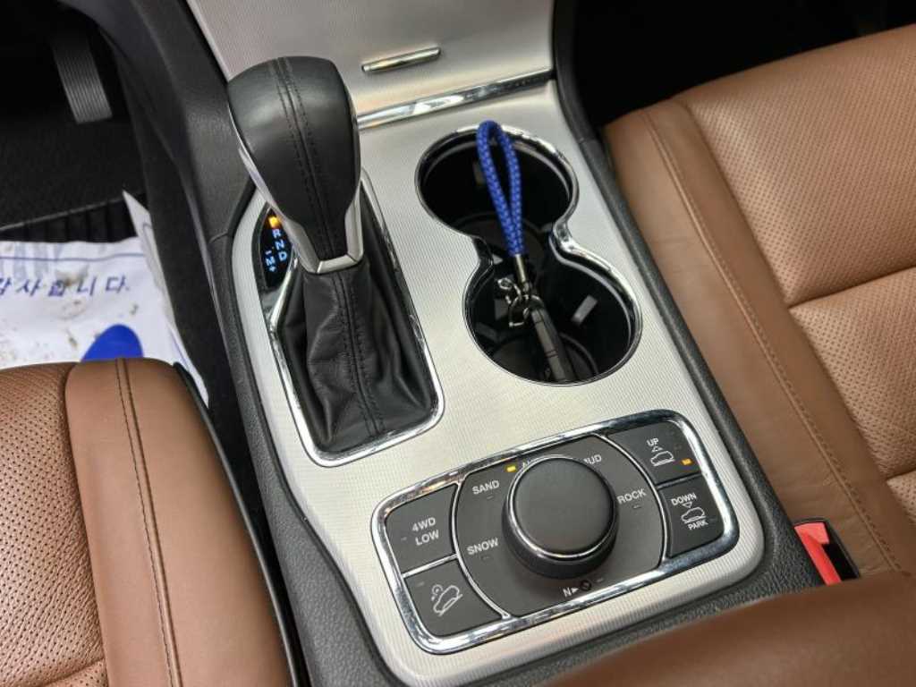 Jeep Cherokee - Vista 10