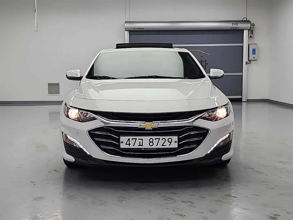 Chevrolet Malibu - Vista 3