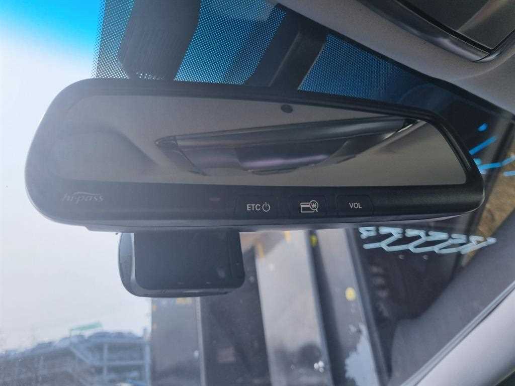 HYUNDAI Grandeur - Vista 7