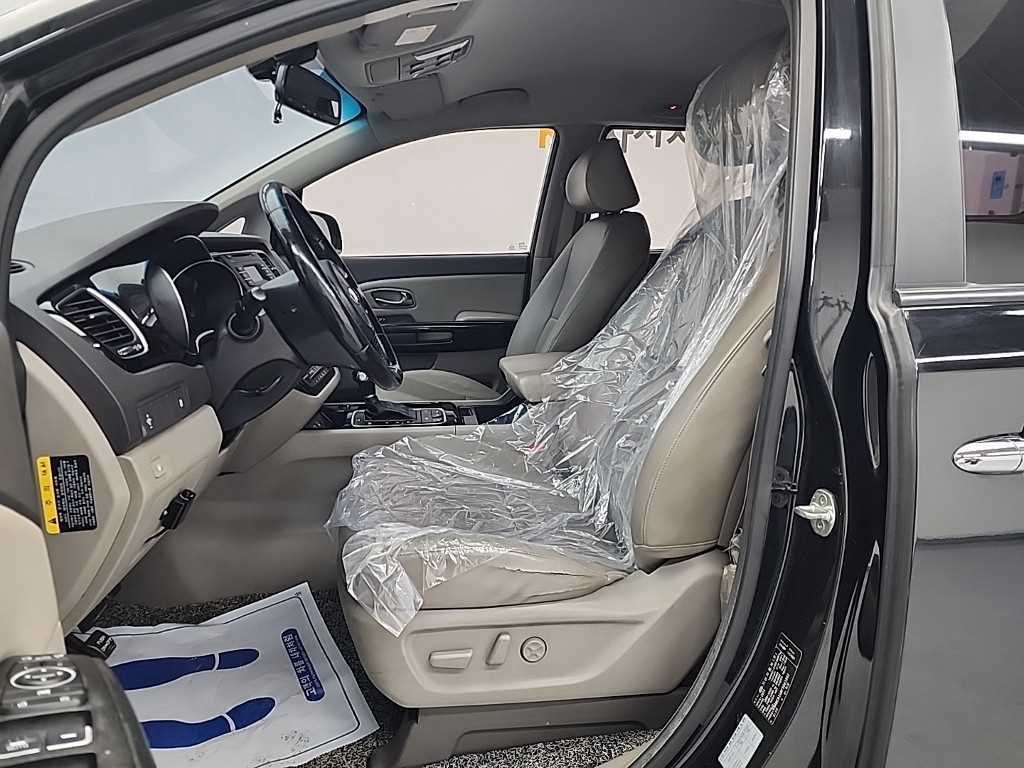 KIA Carnival 2015 - Importación desde Corea - HF Imports Iquique - Foto 18