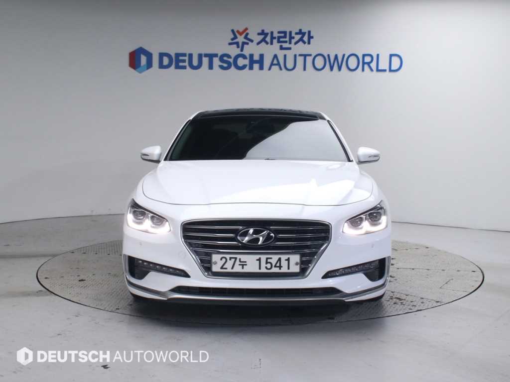 HYUNDAI Grandeur - Vista 3