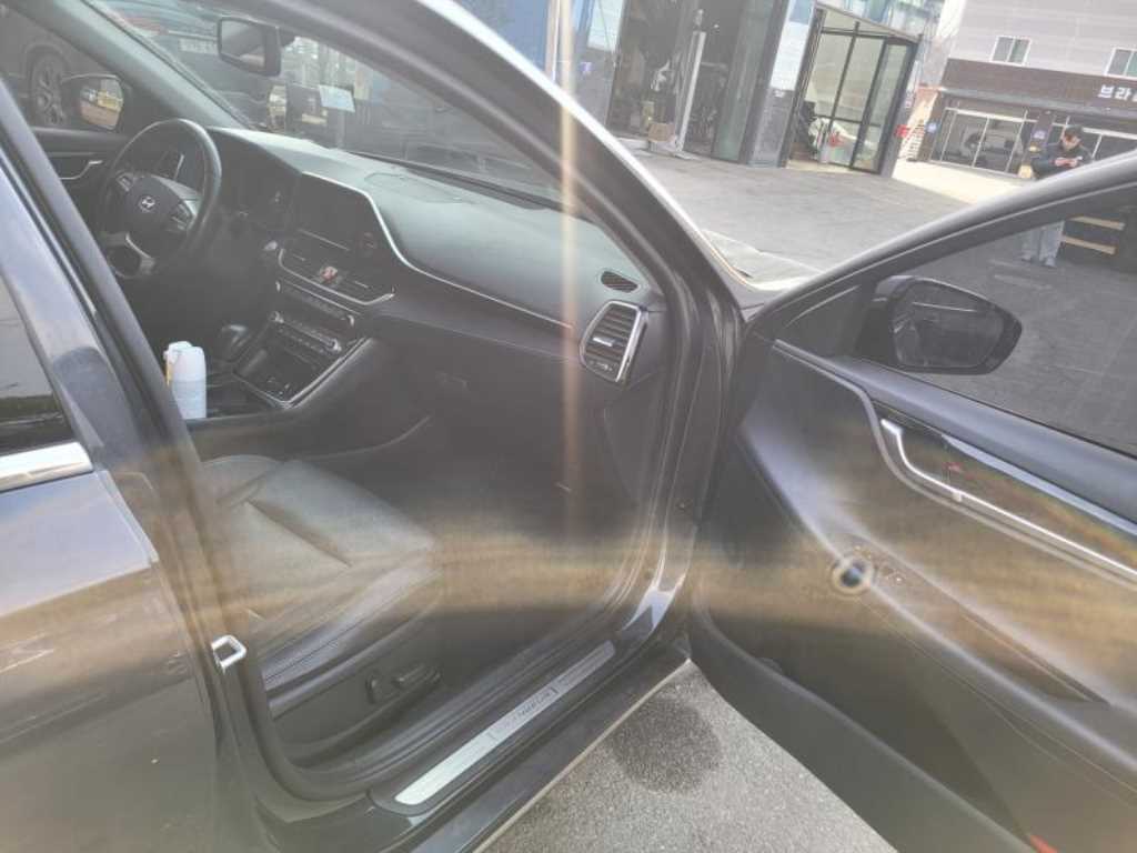 HYUNDAI Grandeur - Vista 6