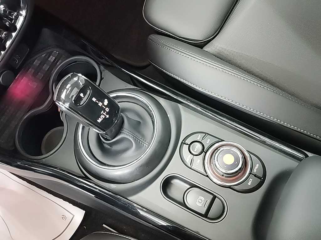 Mini Clubman - Vista 6