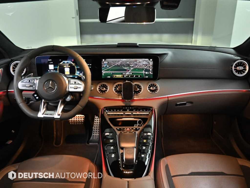 Mercedes Benz AMG GT - Vista 7