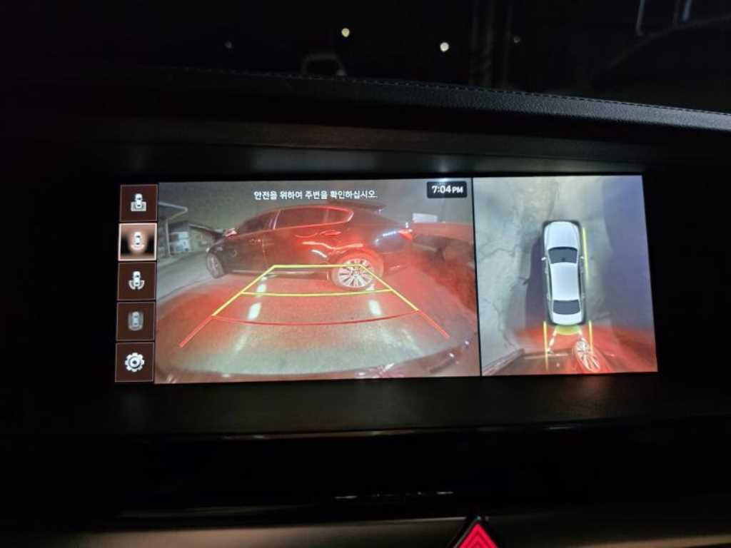 Genesis G90 - Vista 9