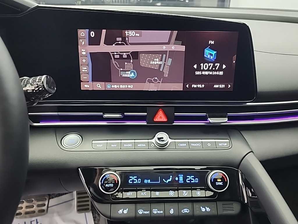 HYUNDAI Avante - Vista 10