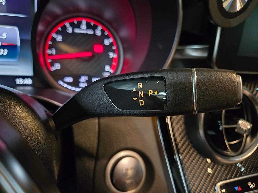 Mercedes Benz C Class - Vista 11