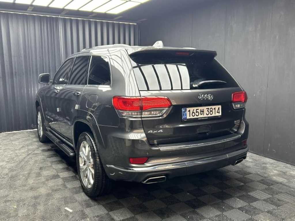 Jeep Cherokee - Vista 4